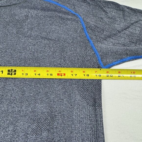 Lululemon Metal Vent Tech T-Shirt Men Med Slim Performance Gray Camo‎ Stretch - Picture 3 of 7